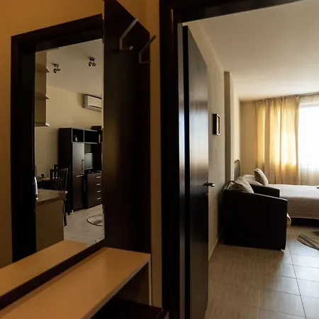Apartamento April In